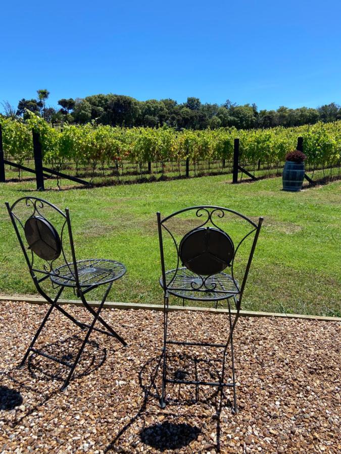 La Bodega Waiheke Island Hotel Surfdale Екстериор снимка