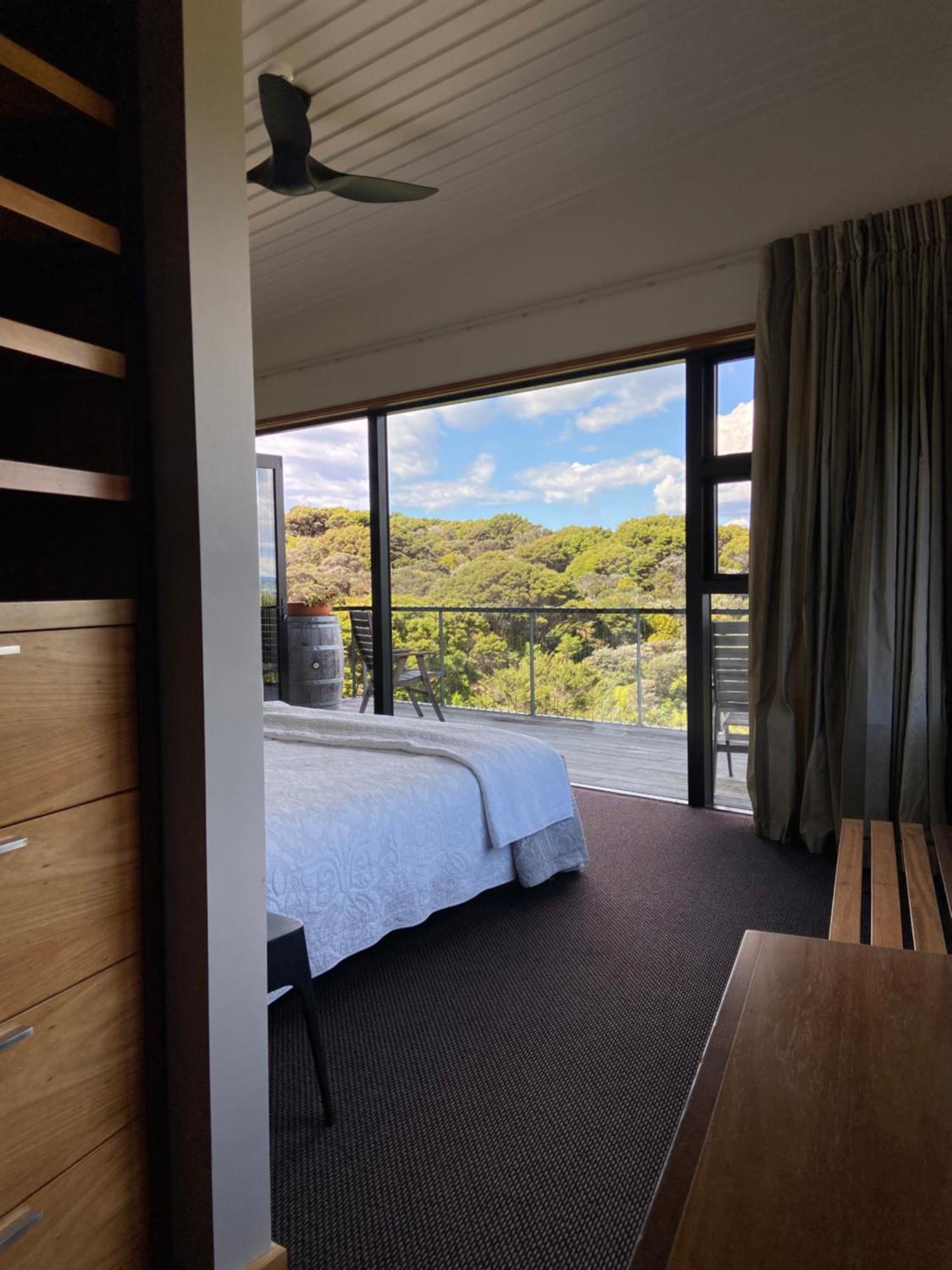 La Bodega Waiheke Island Hotel Surfdale Екстериор снимка