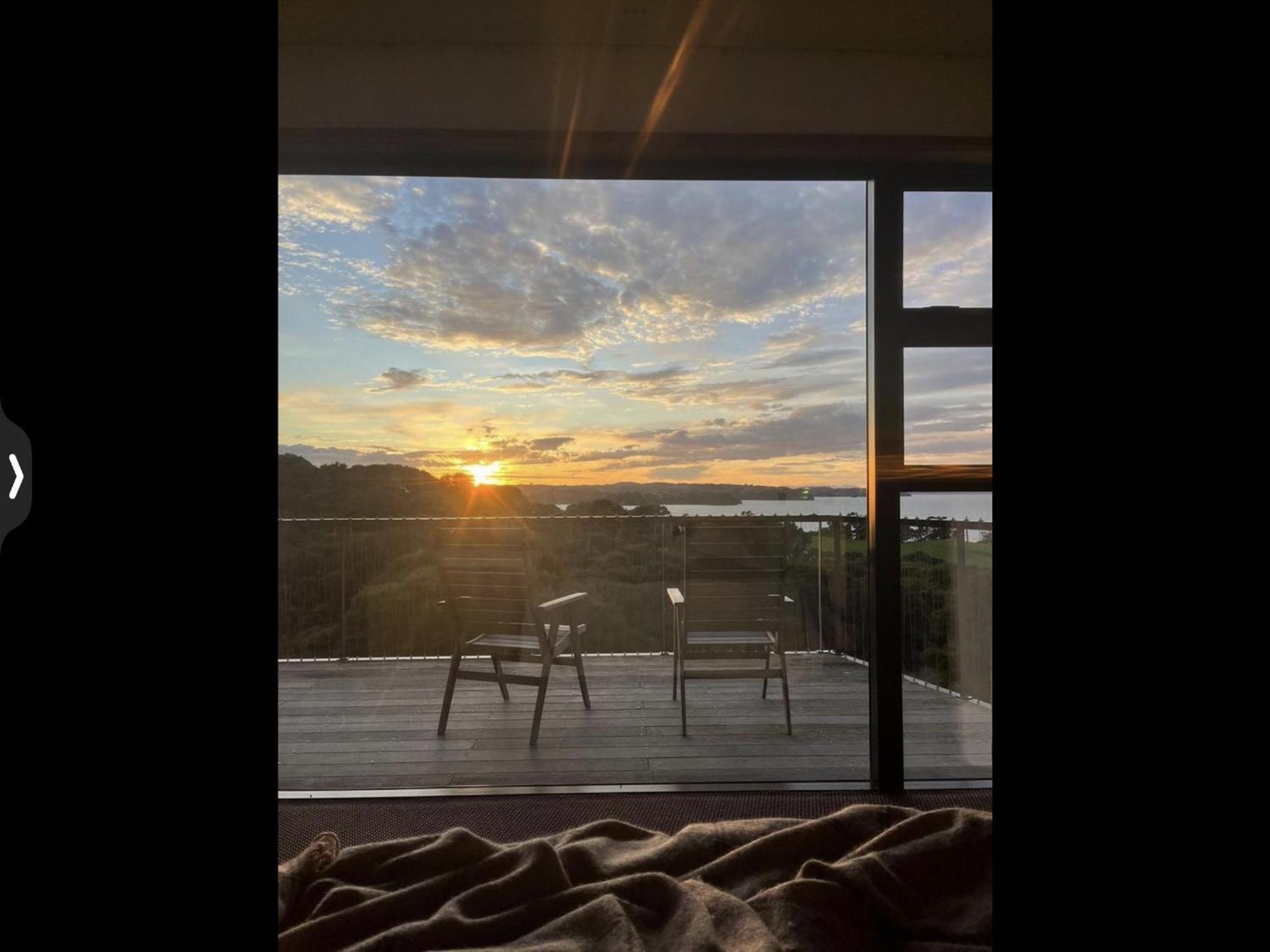 La Bodega Waiheke Island Hotel Surfdale Екстериор снимка