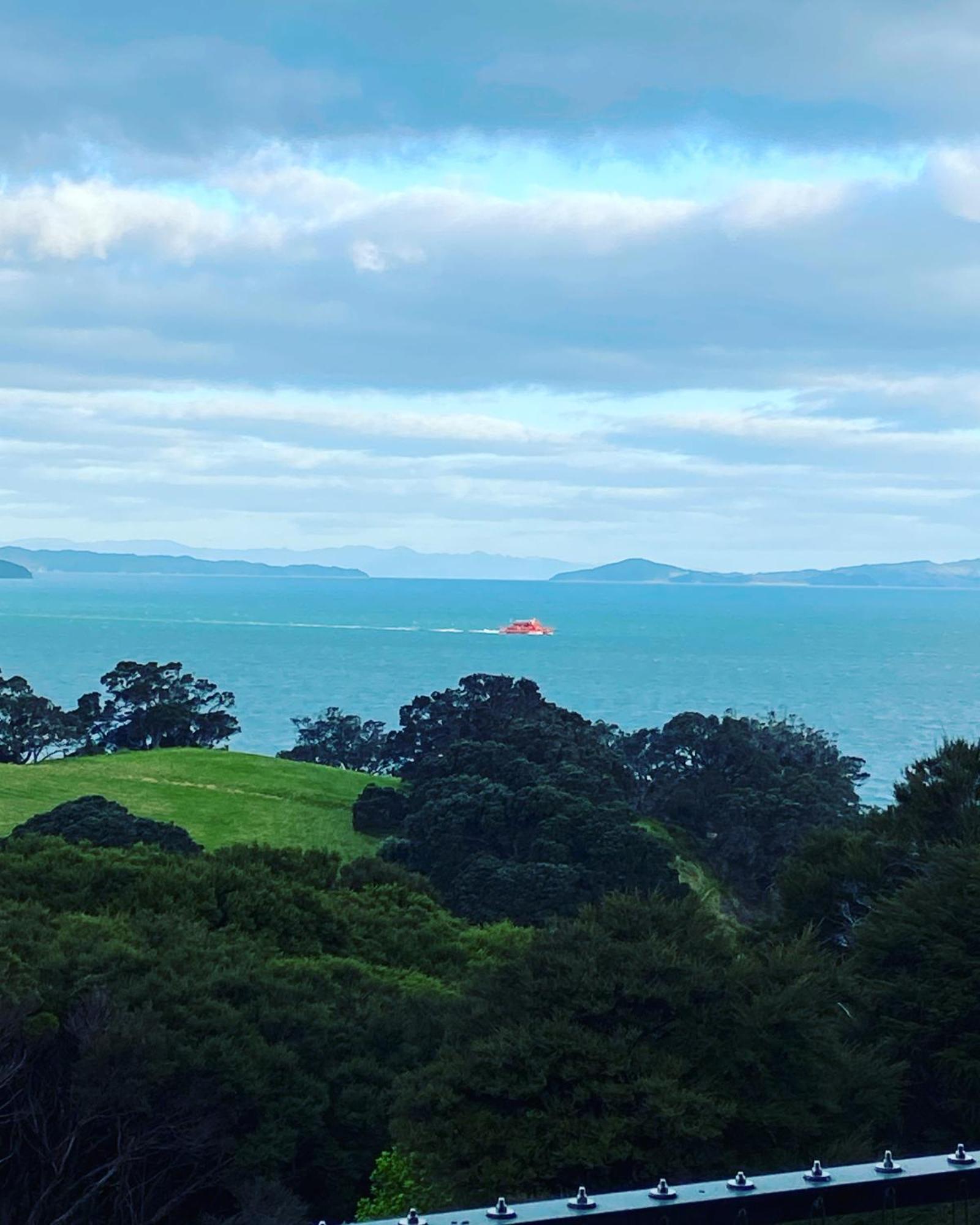 La Bodega Waiheke Island Hotel Surfdale Екстериор снимка