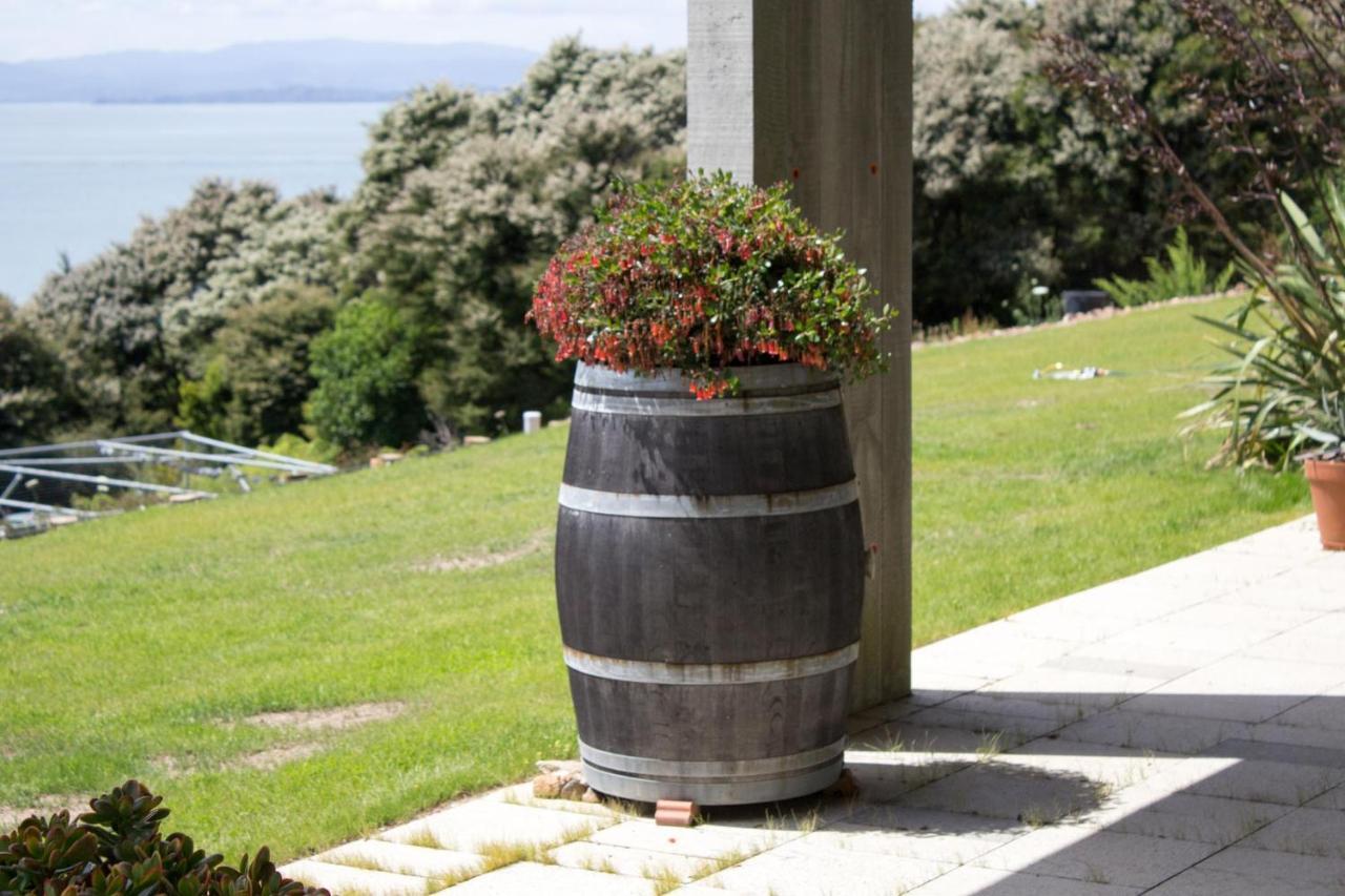 La Bodega Waiheke Island Hotel Surfdale Екстериор снимка